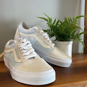 NWOT Brand New Kids Vans! Blue/white ‘Cloud’ Sz 3.5